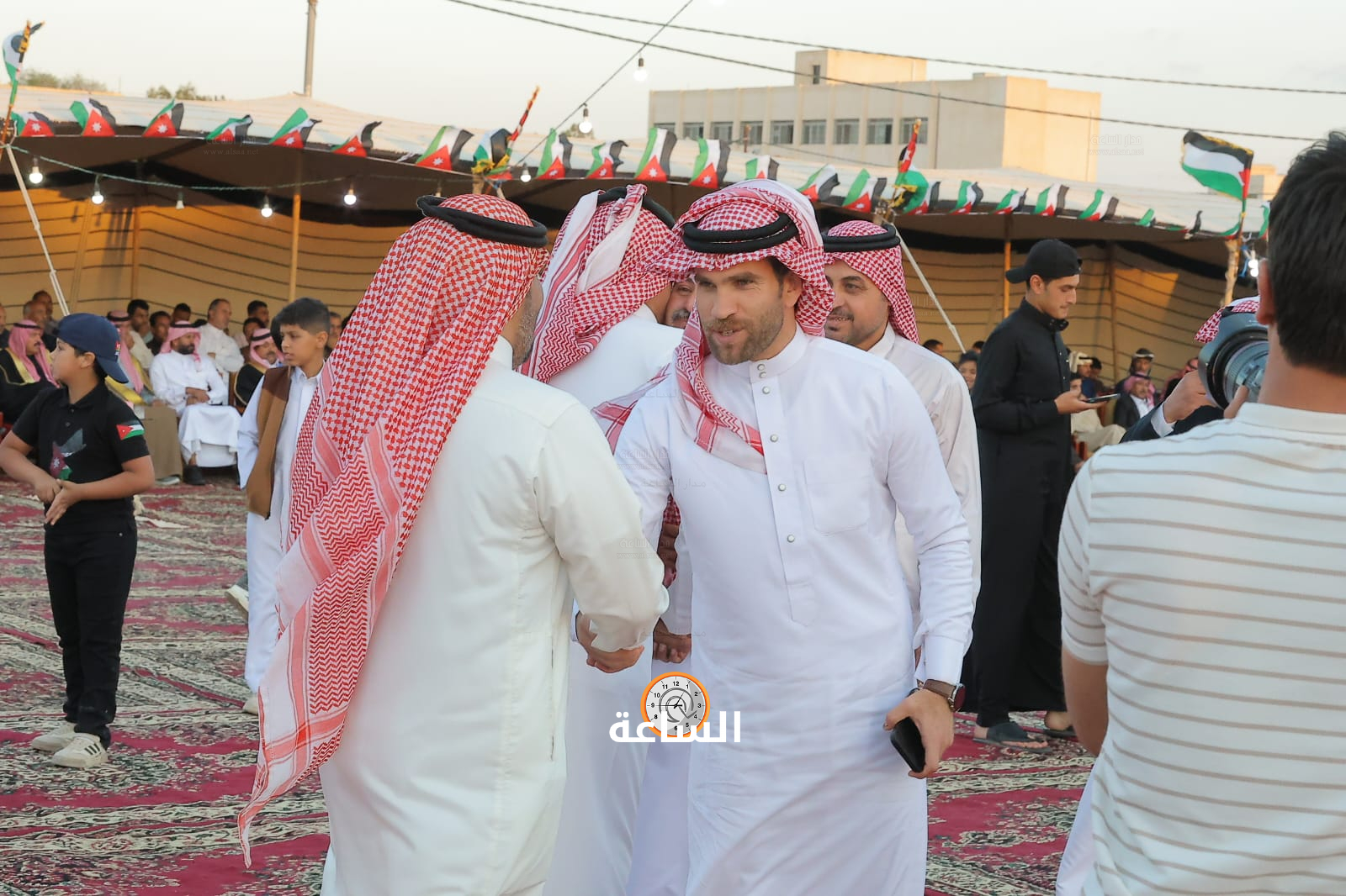 Madar Al-Saa Images 0.06878555555883625