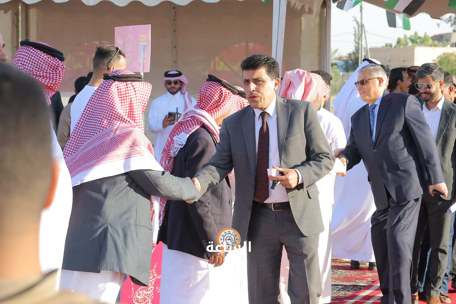 Madar Al-Saa Images 0.13629446632051512