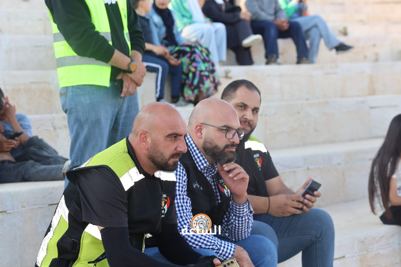 Madar Al-Saa Images 0.004703410304844335