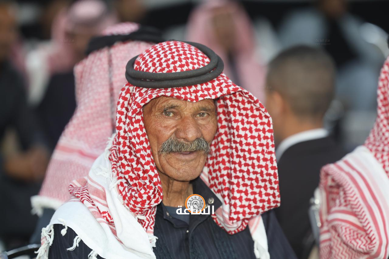 Madar Al-Saa Images 0.39353767991814625