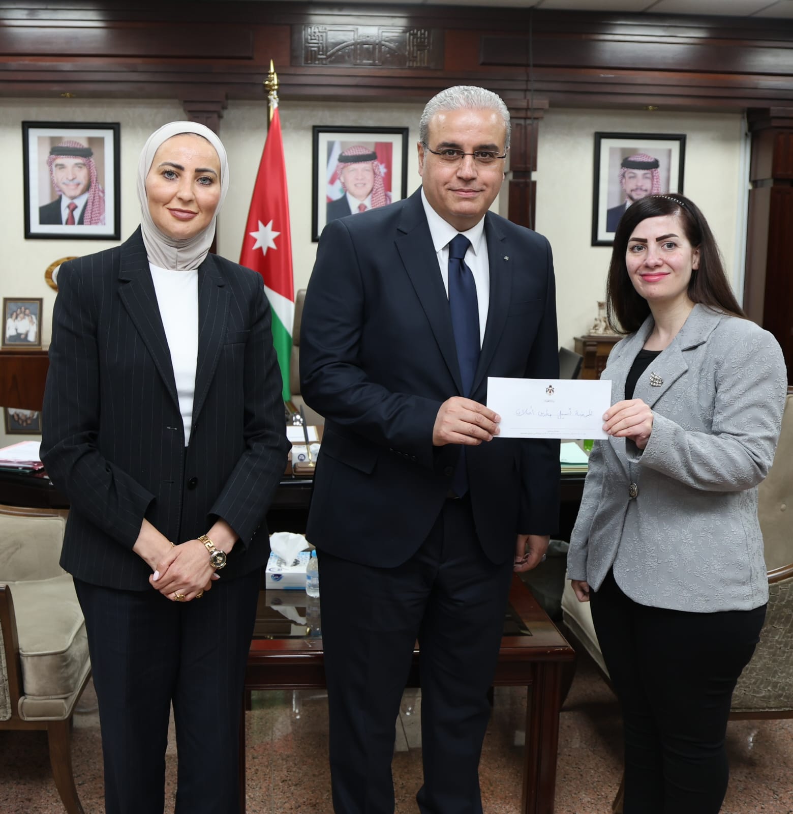 Madar Al-Saa Images 0.15181061924077544