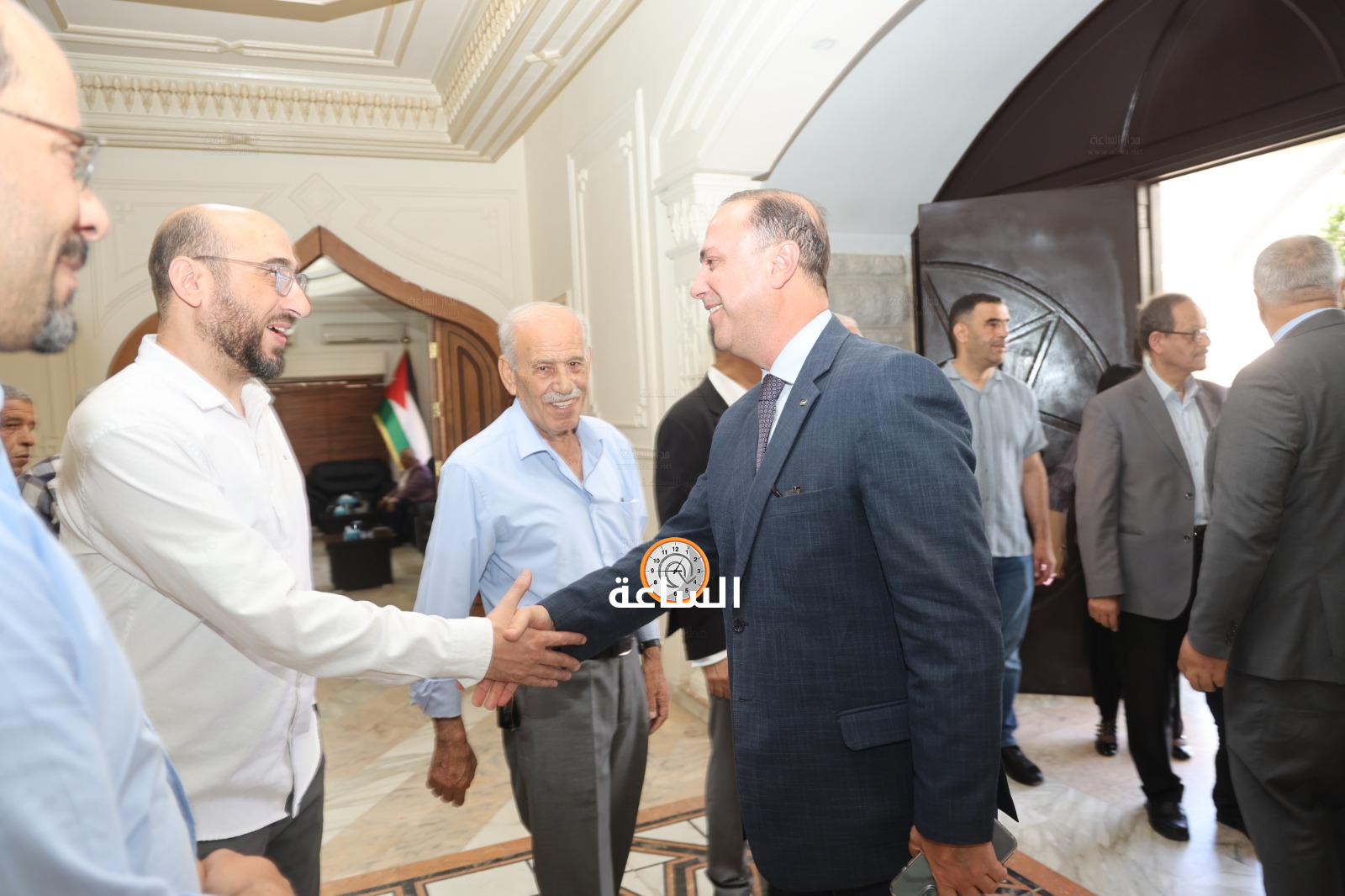 Madar Al-Saa Images 0.7417501026479246