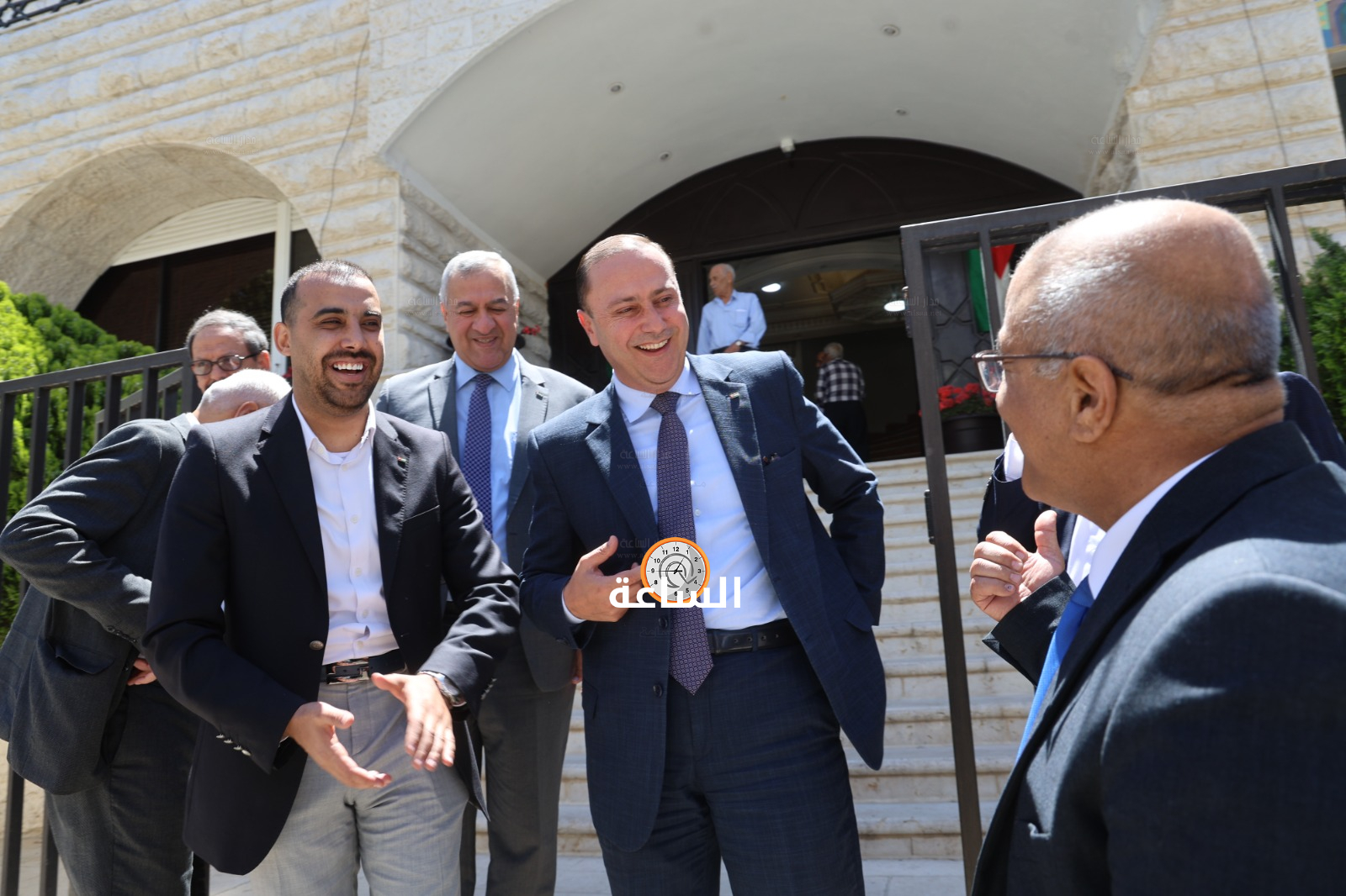 Madar Al-Saa Images 0.36648728324047364