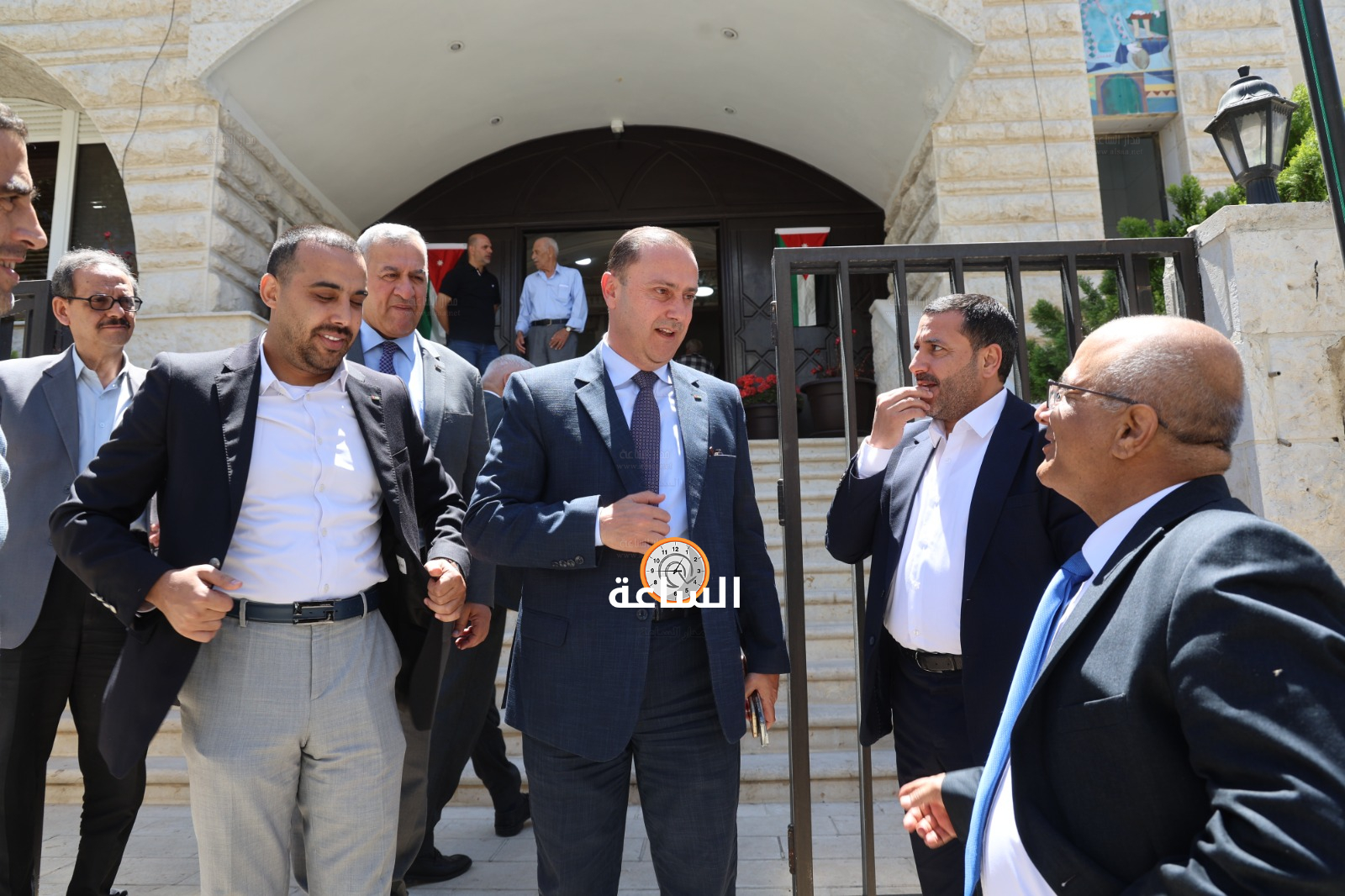 Madar Al-Saa Images 0.5790862417975331