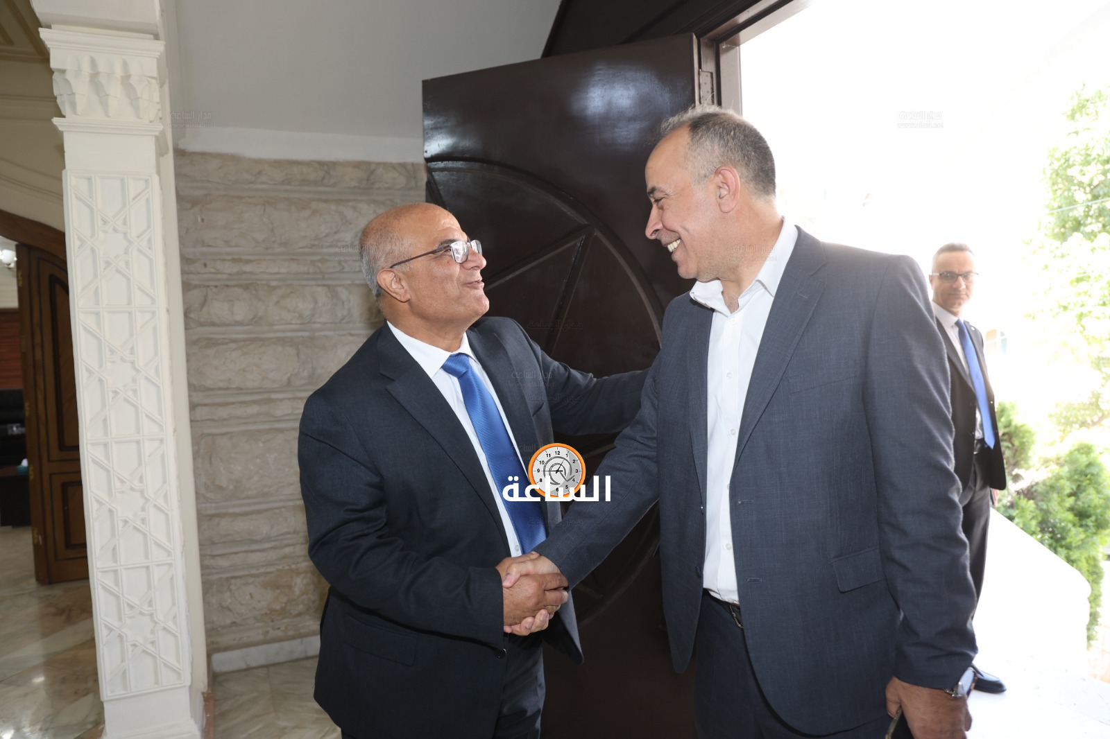 Madar Al-Saa Images 0.9399216207953286