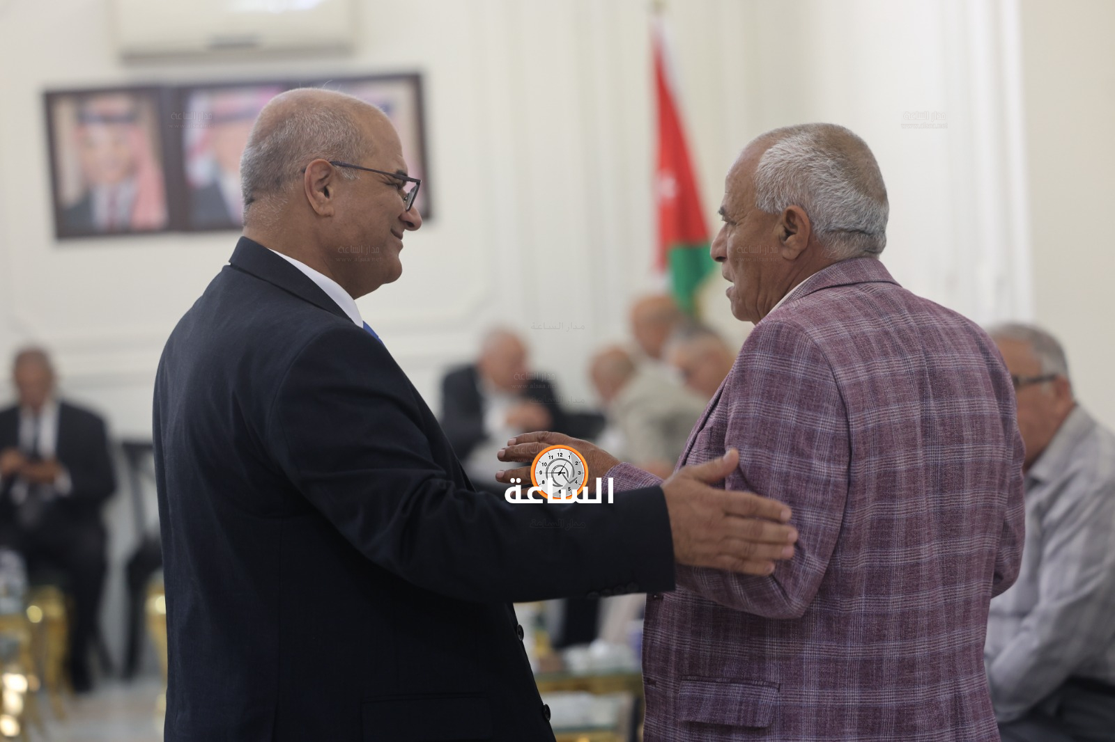 Madar Al-Saa Images 0.005704040093259977