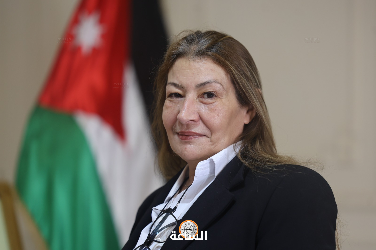 Madar Al-Saa Images 0.4149306631979721