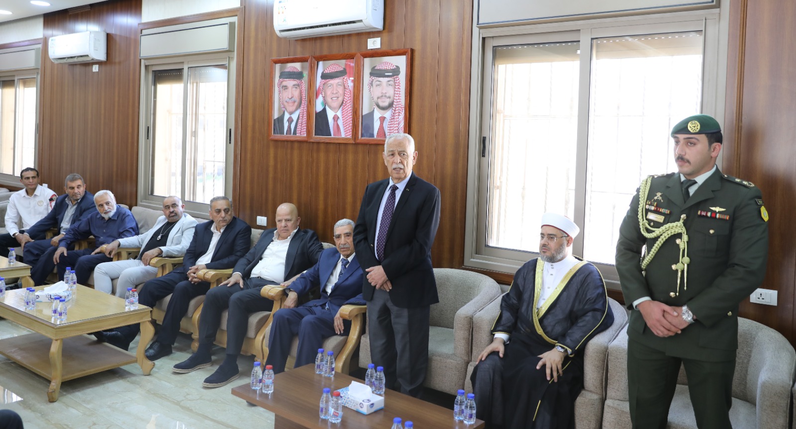 Madar Al-Saa Images 0.17687688587484296