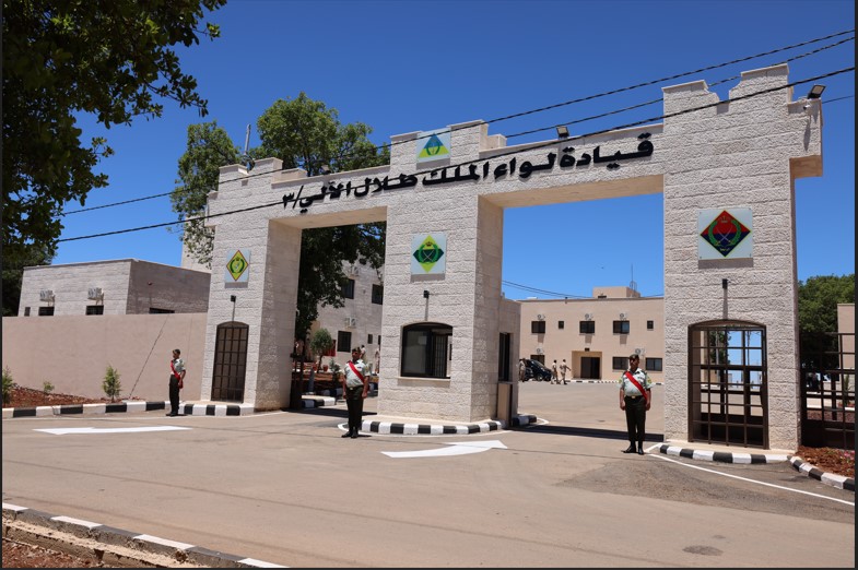 Madar Al-Saa Images 0.6085170243219357