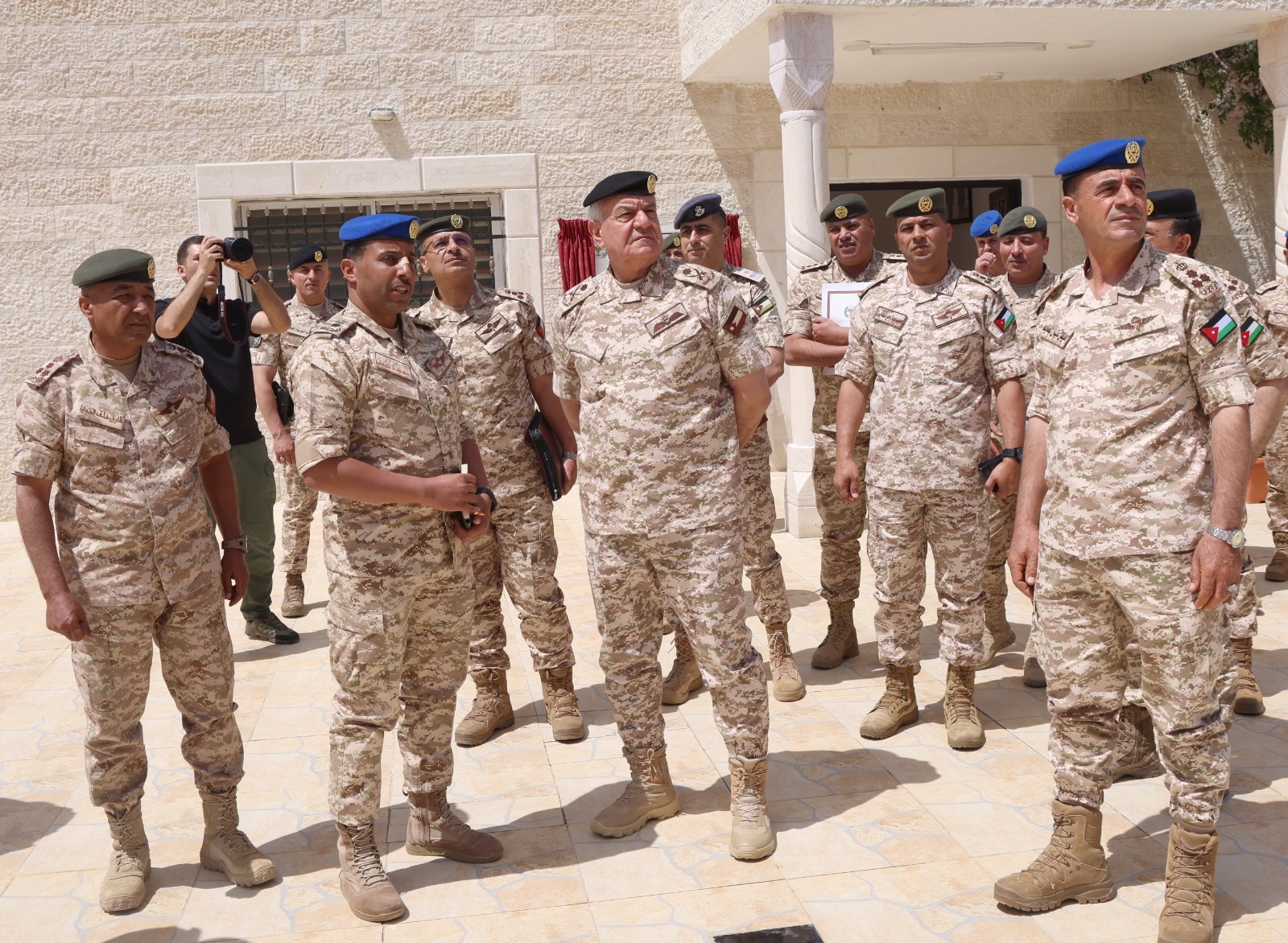 Madar Al-Saa Images 0.18253069905300312