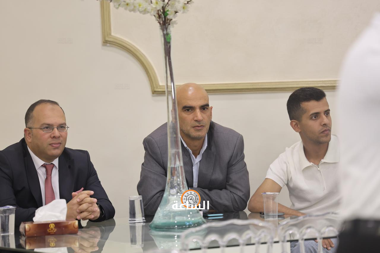 Madar Al-Saa Images 0.4750442905426028