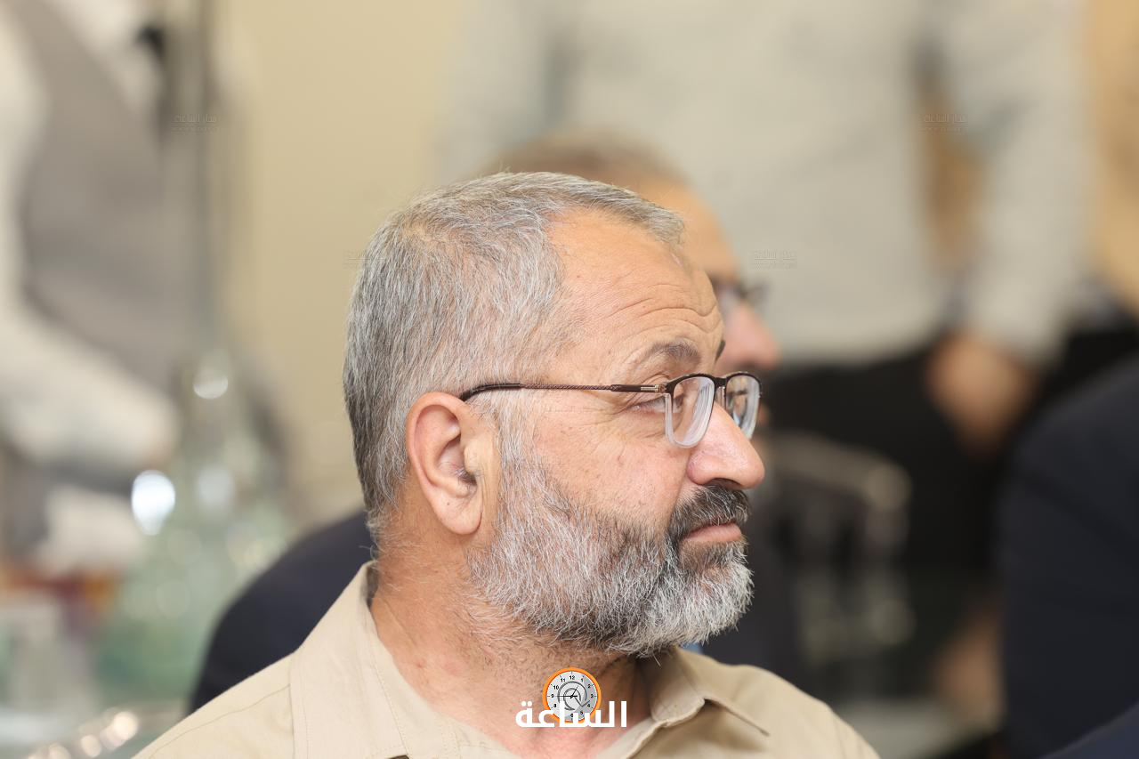 Madar Al-Saa Images 0.44342830502911523