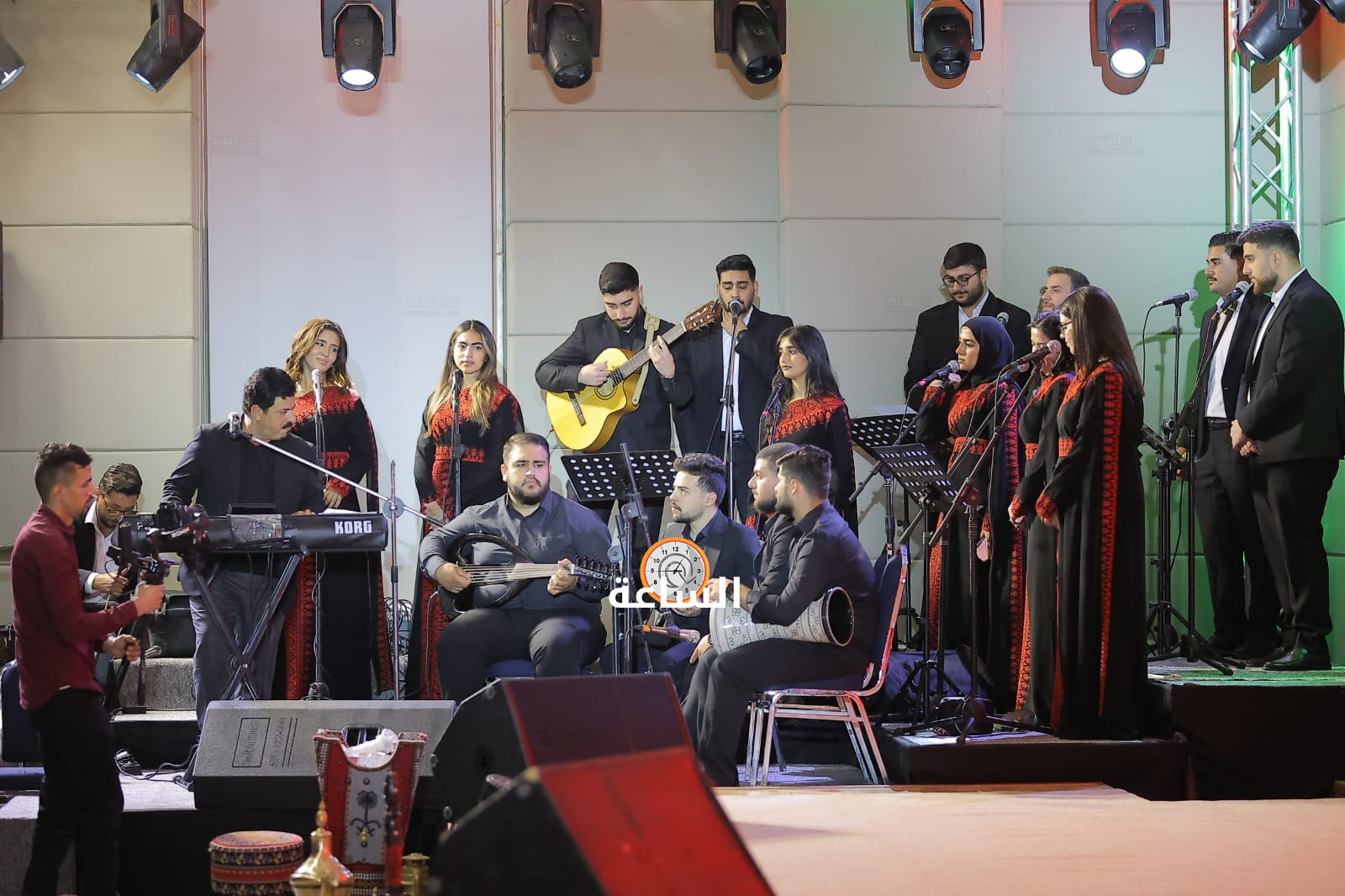 Madar Al-Saa Images 0.8888369570719409