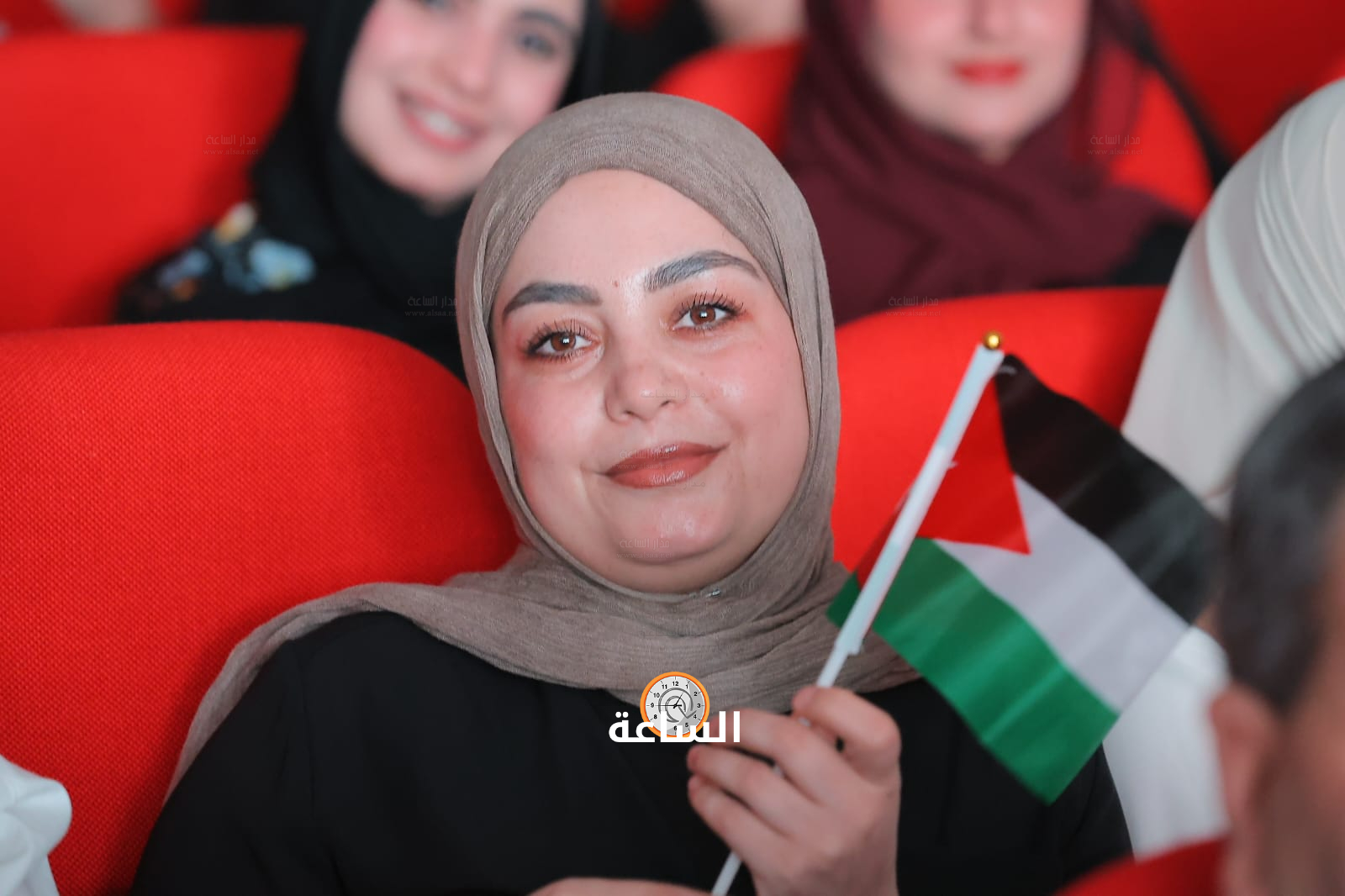Madar Al-Saa Images 0.7687865819454709