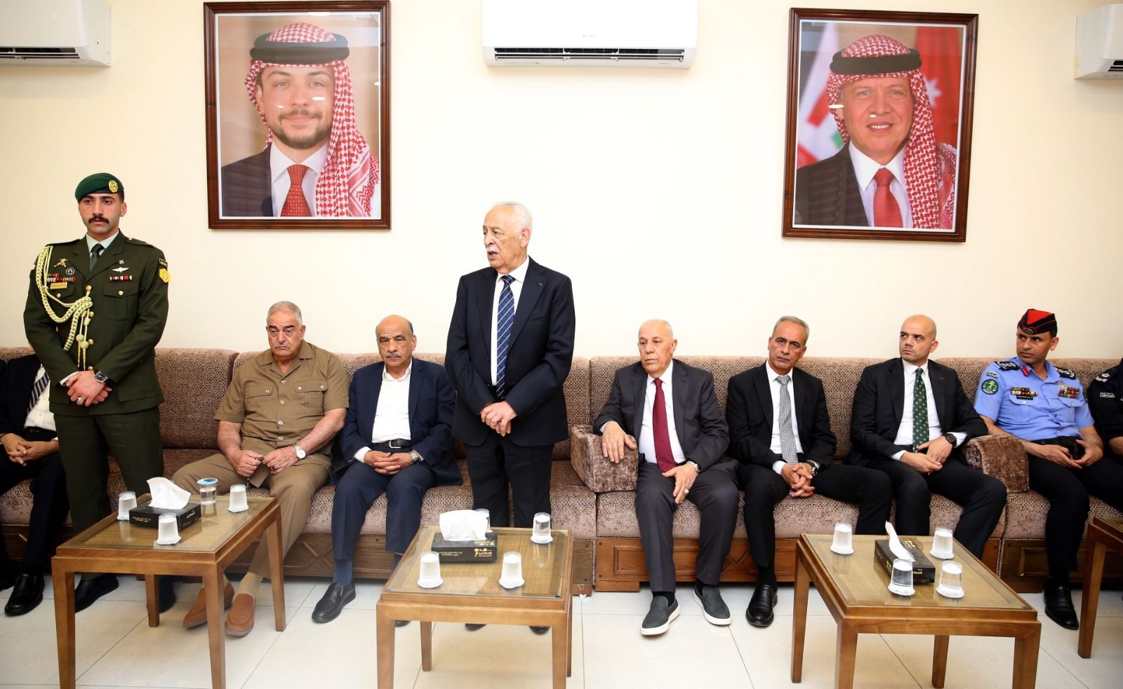 Madar Al-Saa Images 0.4652791643575108