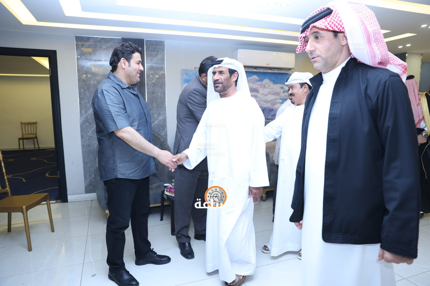 Madar Al-Saa Images 0.32867980243984696