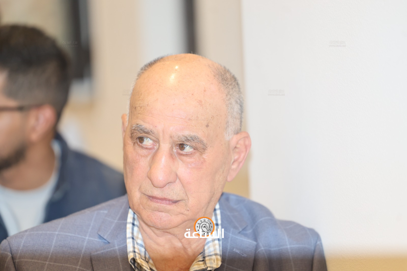 Madar Al-Saa Images 0.43353424826247544
