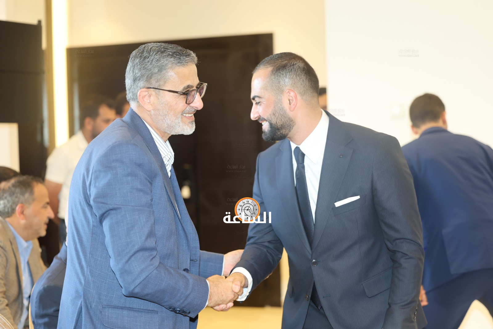 Madar Al-Saa Images 0.11687855923309898