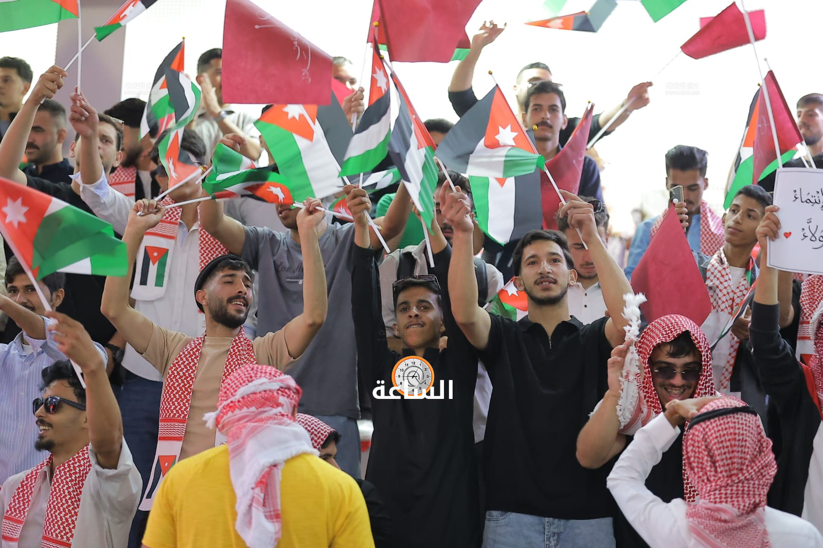 Madar Al-Saa Images 0.008705272901386452
