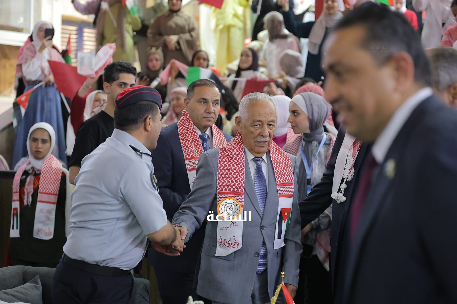Madar Al-Saa Images 0.1807119333576812