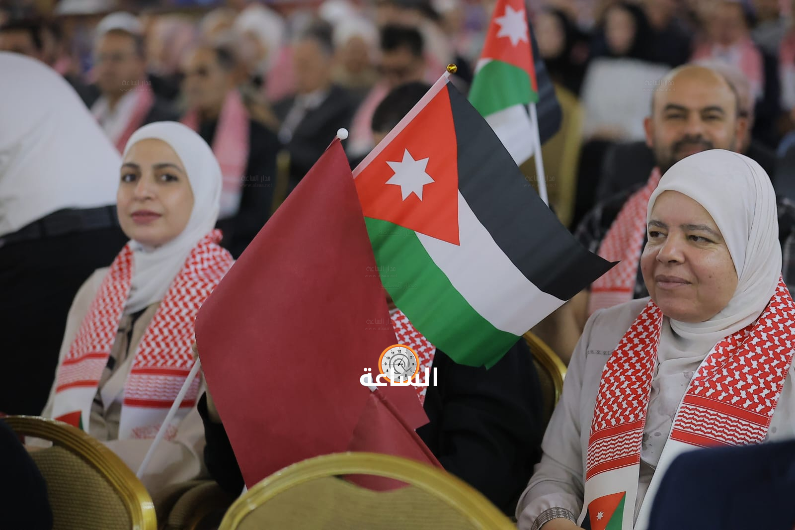 Madar Al-Saa Images 0.749823031246423