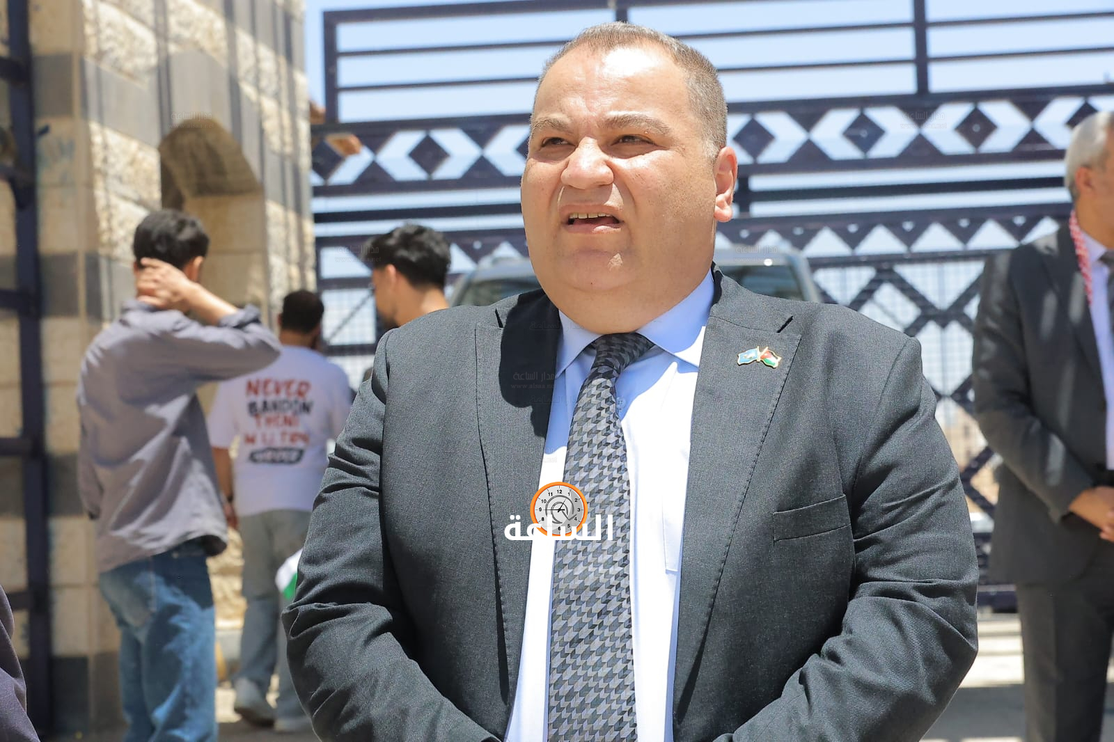 Madar Al-Saa Images 0.35613145353986864
