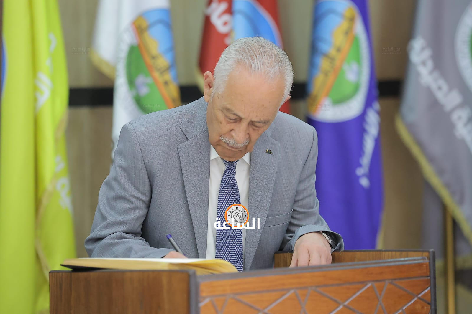 Madar Al-Saa Images 0.05812301750925497