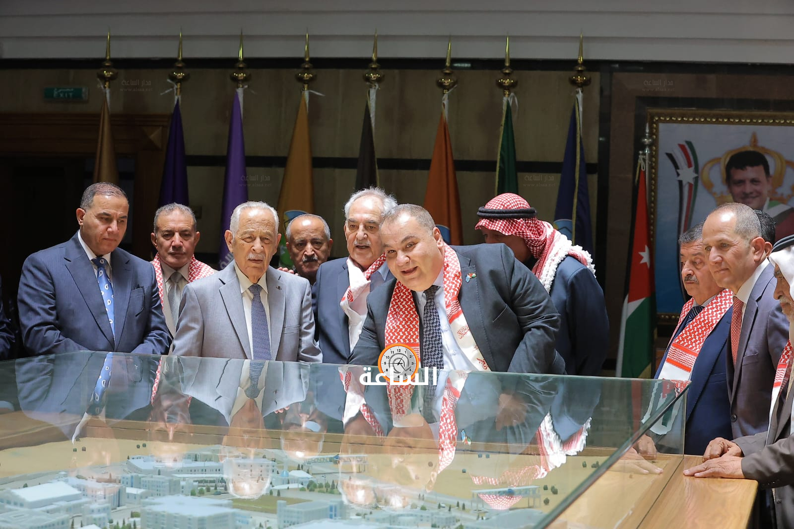 Madar Al-Saa Images 0.33528390175391487