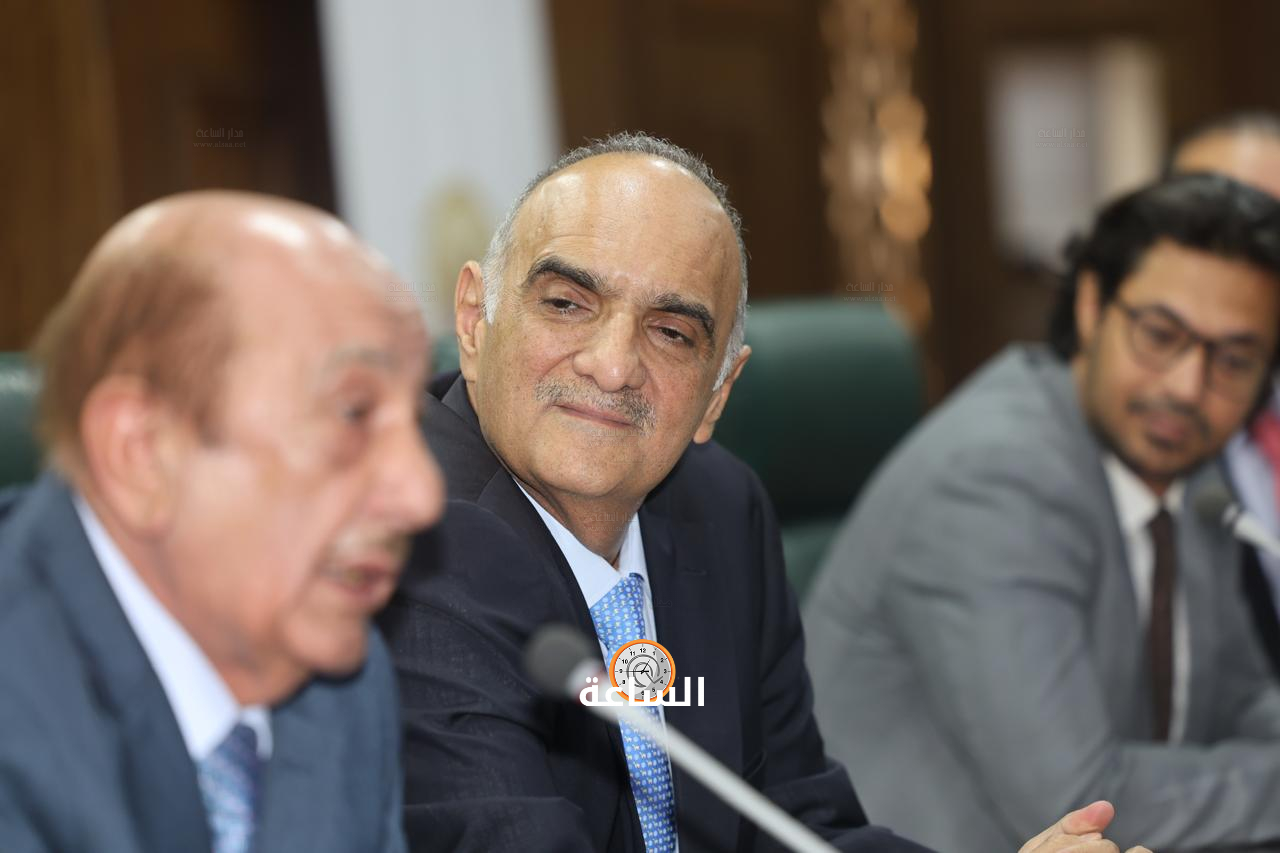 Madar Al-Saa Images 0.12980092926030795