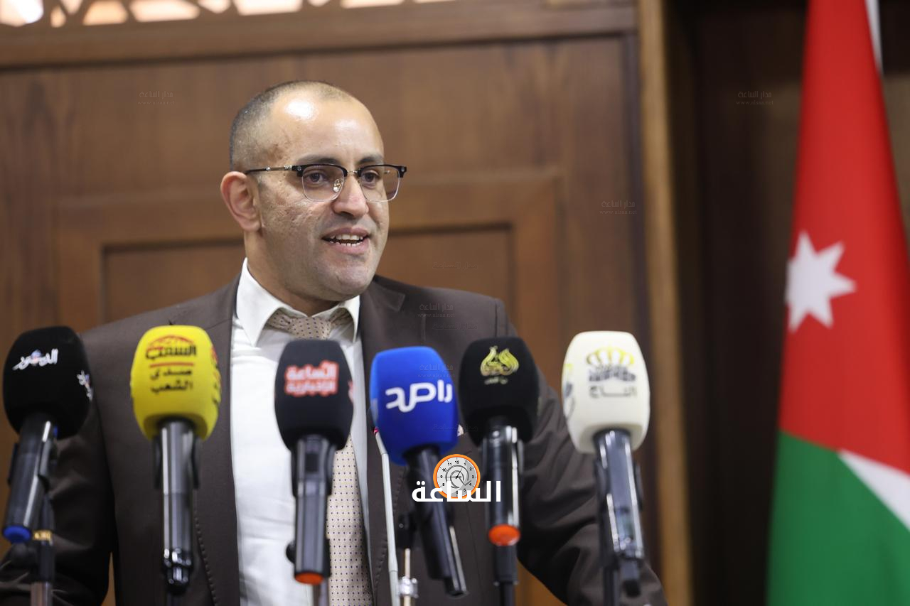 Madar Al-Saa Images 0.534067638434312