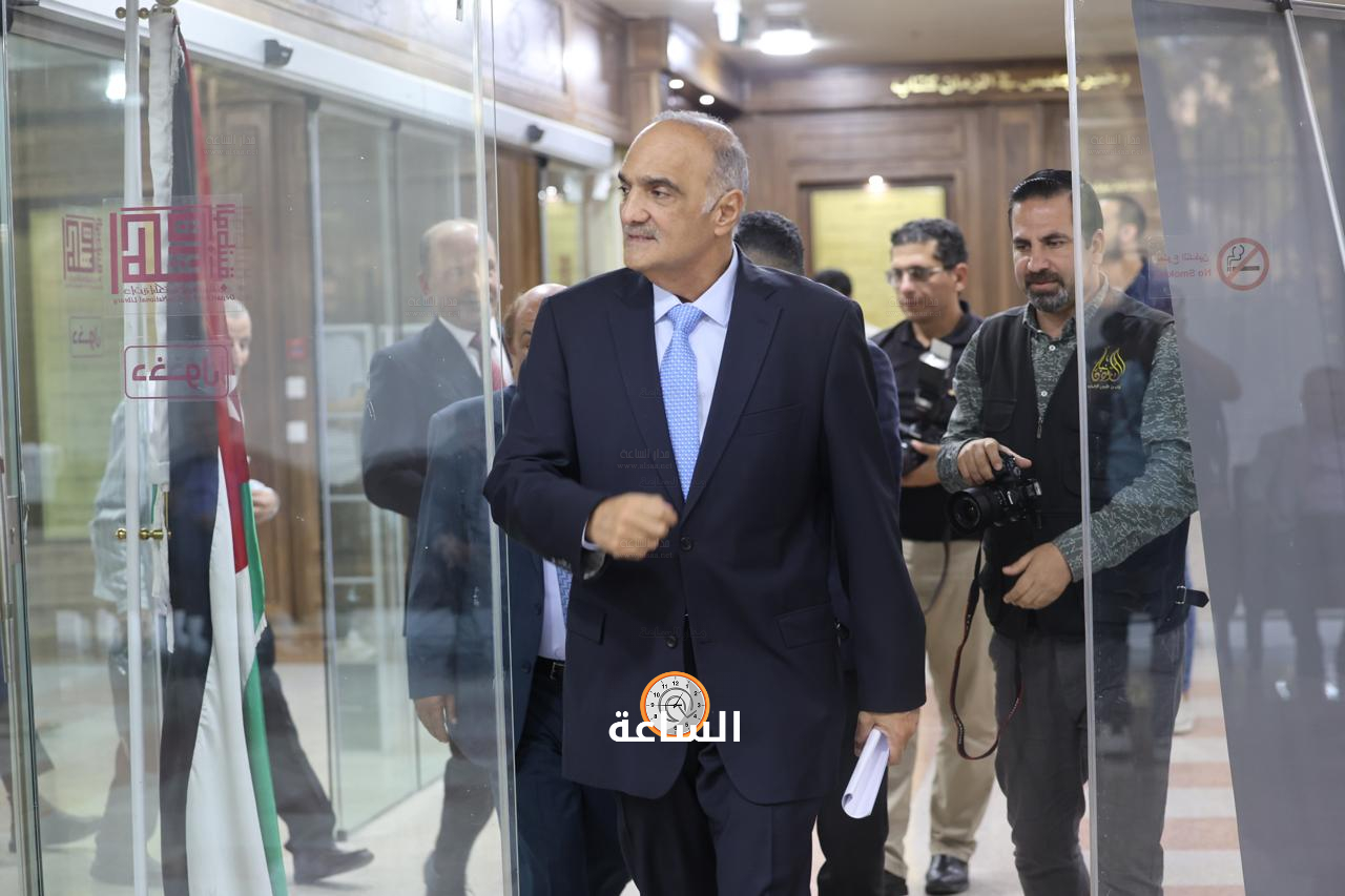 Madar Al-Saa Images 0.8656708272691684