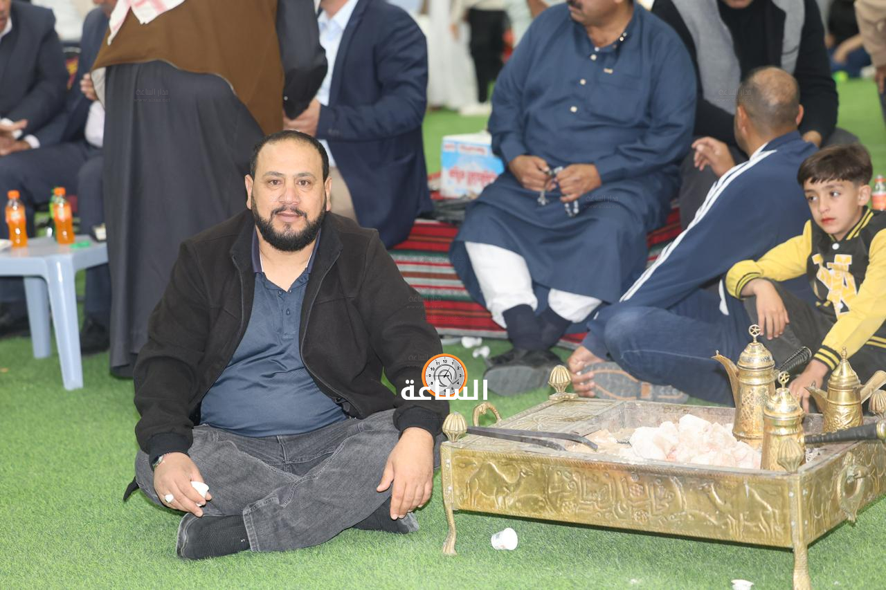 Madar Al-Saa Images 0.2490091378388164