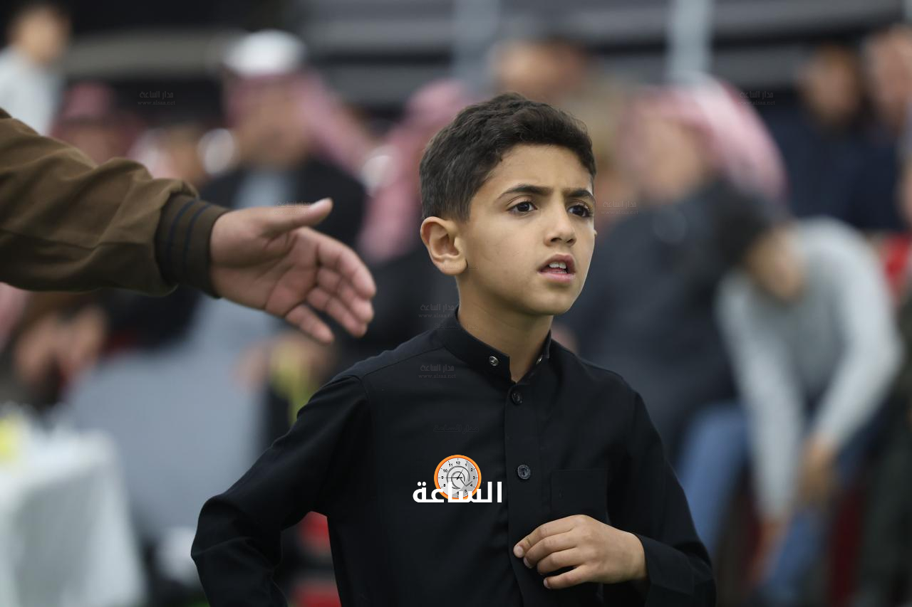 Madar Al-Saa Images 0.9495643190777634