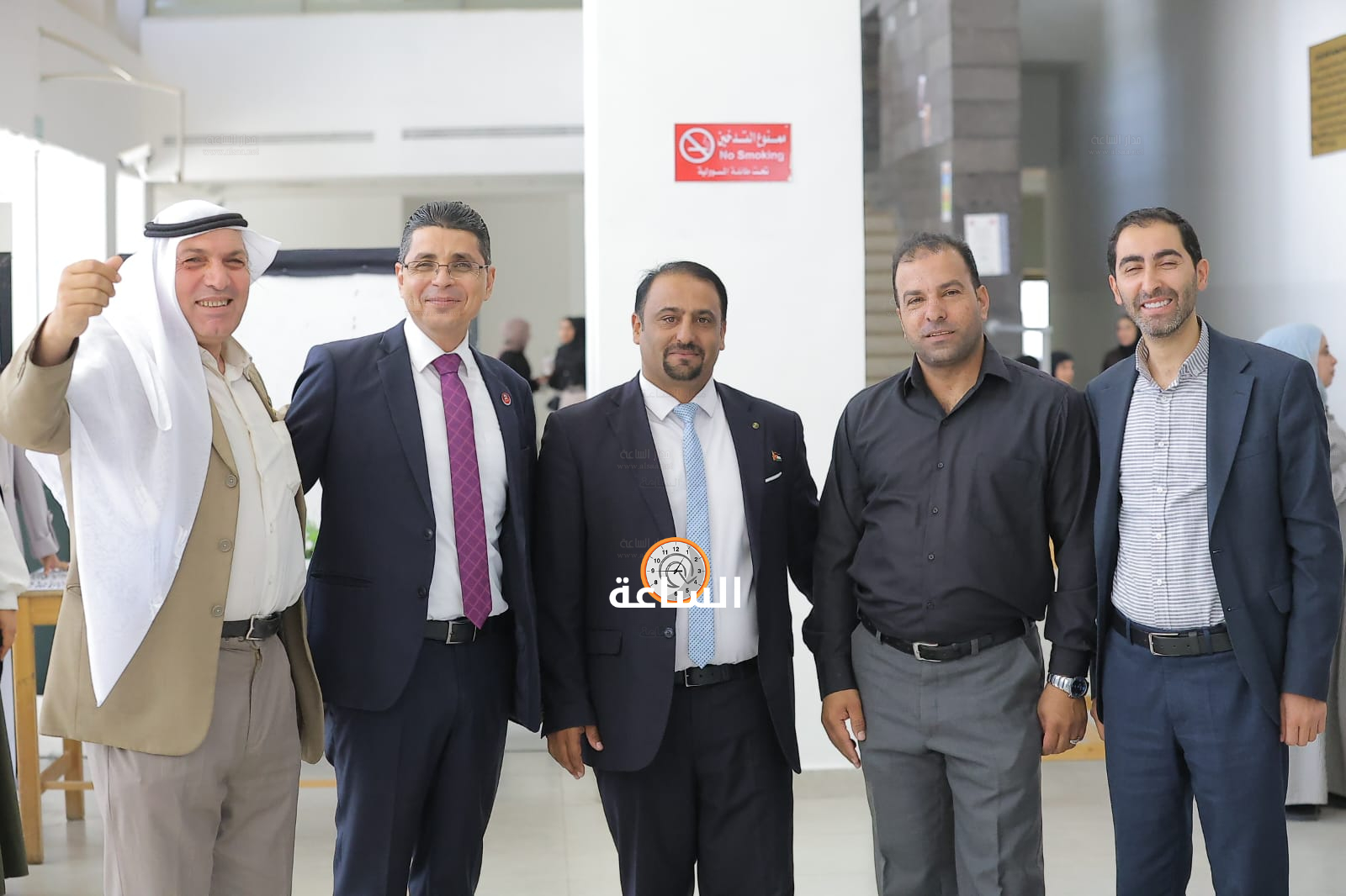Madar Al-Saa Images 0.8597600871487234