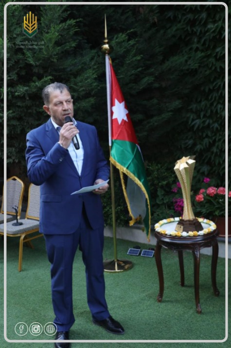 Madar Al-Saa Images 0.28871209171168766