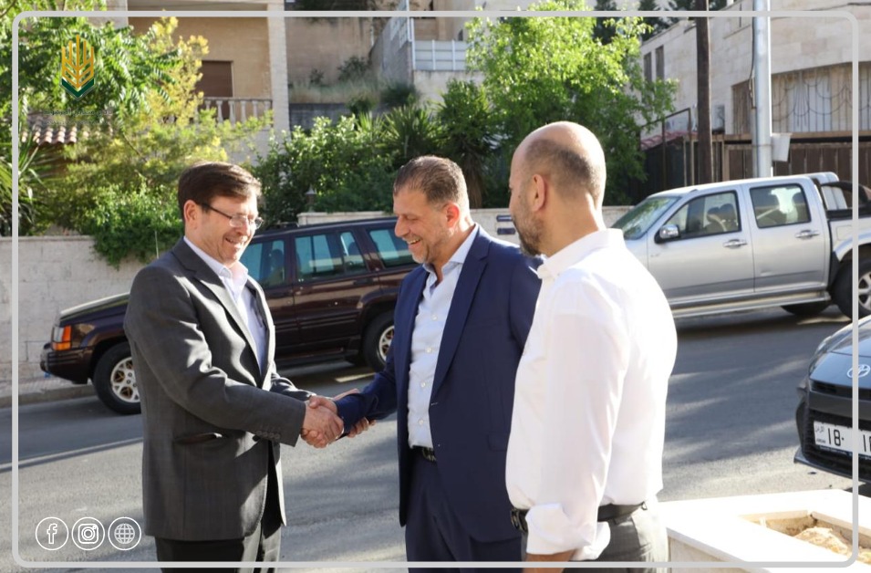 Madar Al-Saa Images 0.6037675679178232