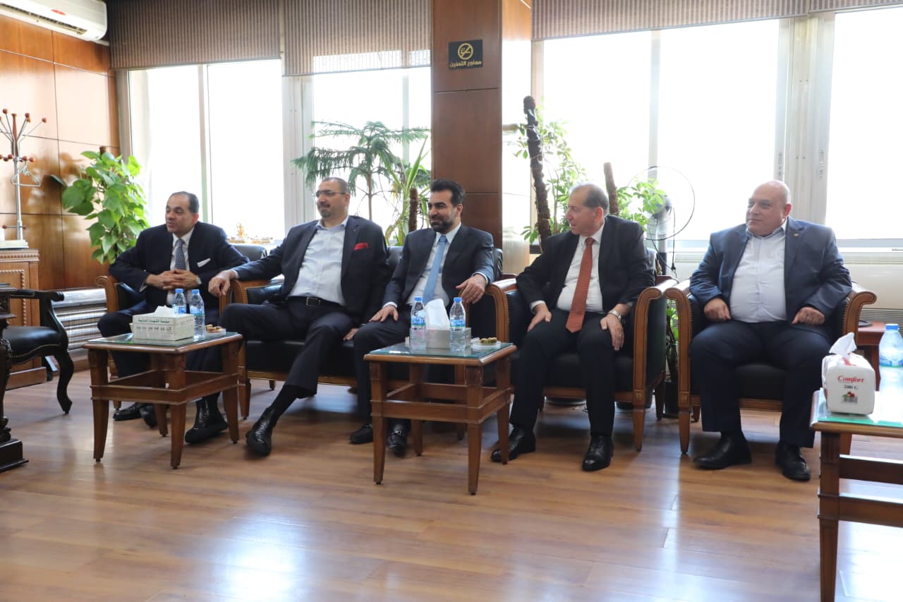 Madar Al-Saa Images 0.1614035130927185