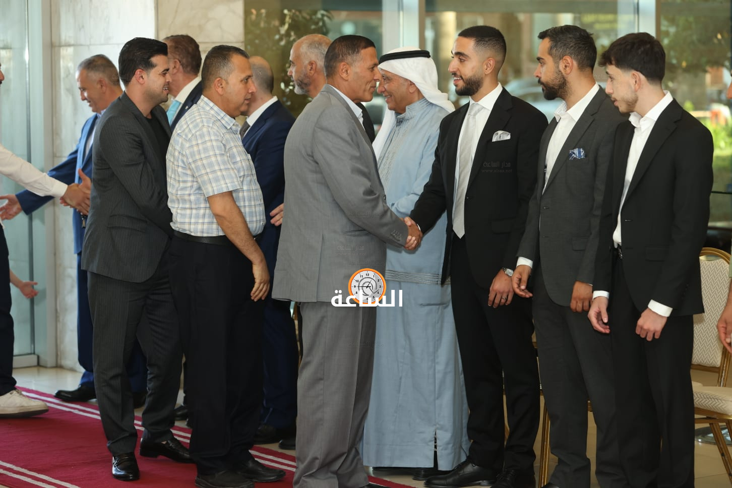 Madar Al-Saa Images 0.2435778873049671