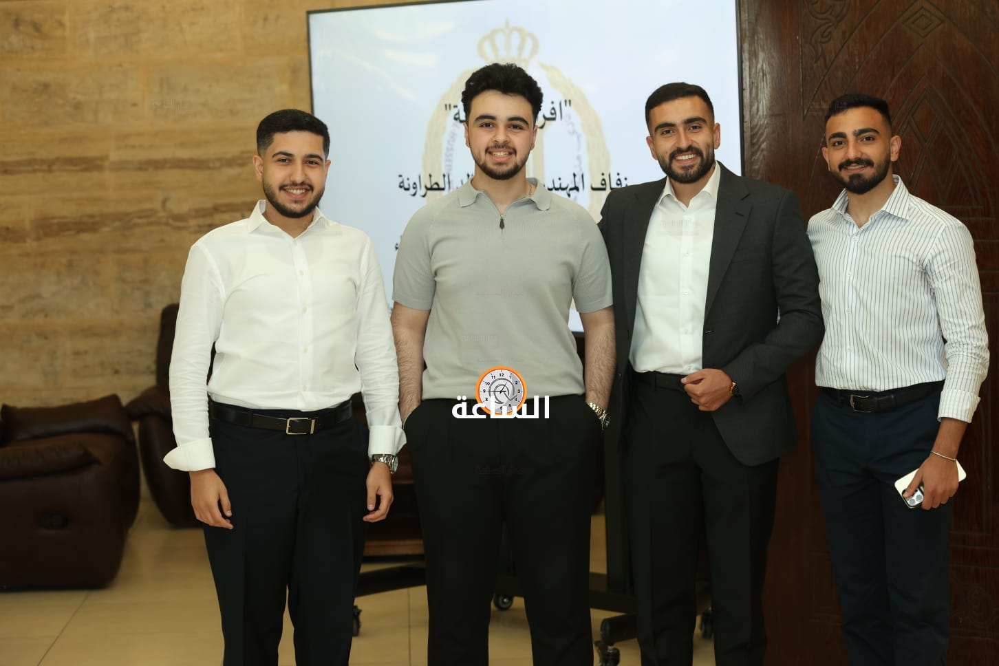 Madar Al-Saa Images 0.47832414494210507