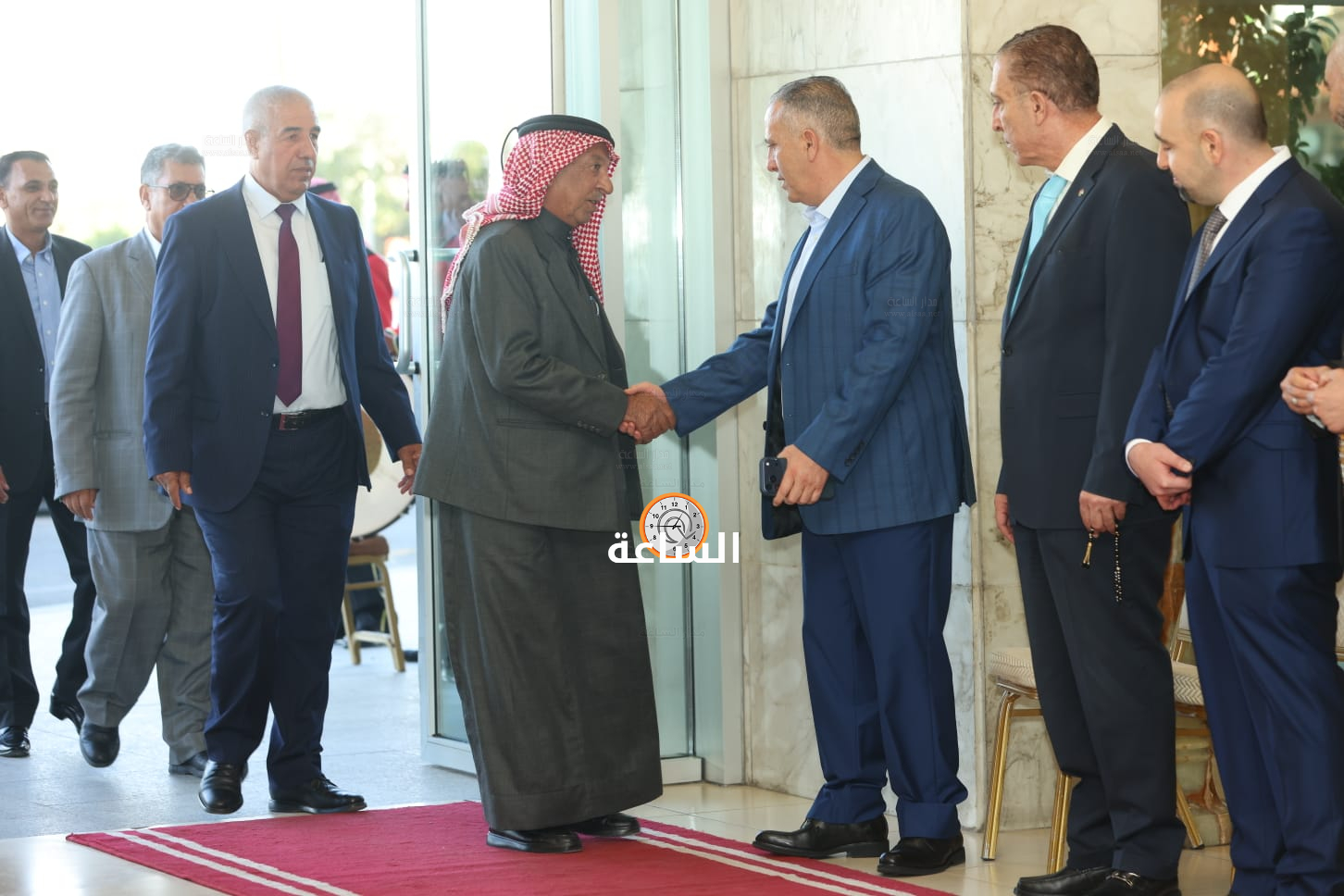 Madar Al-Saa Images 0.7325288727823489