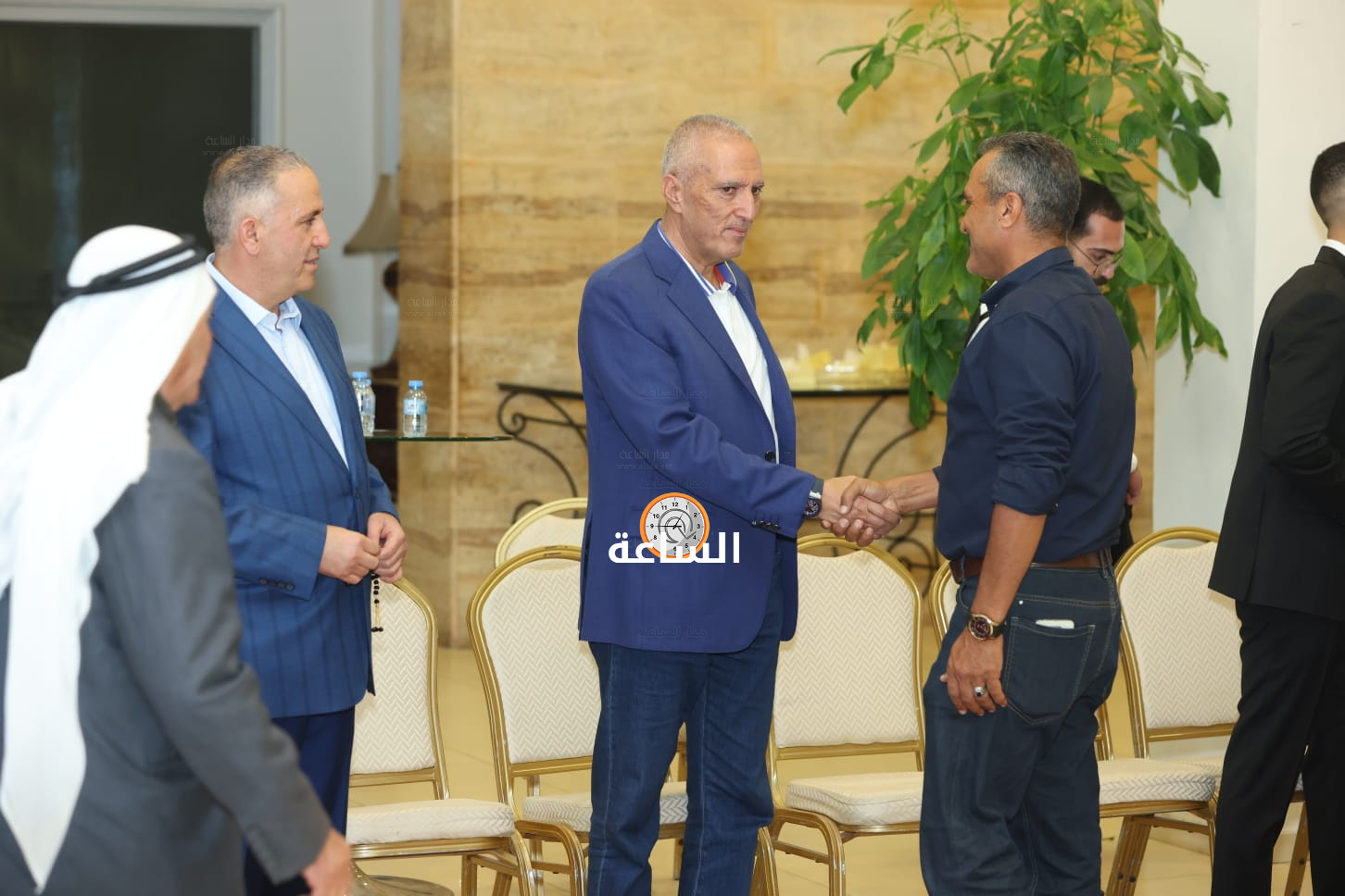 Madar Al-Saa Images 0.8927274115500864