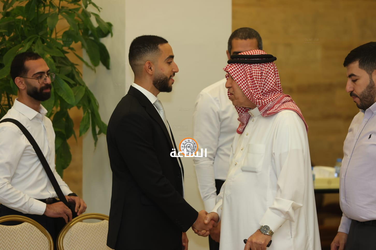 Madar Al-Saa Images 0.6650411225861435