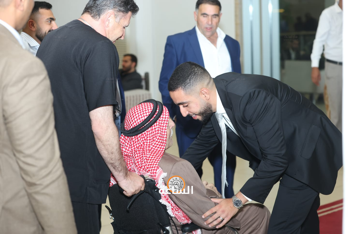 Madar Al-Saa Images 0.2330620271454671