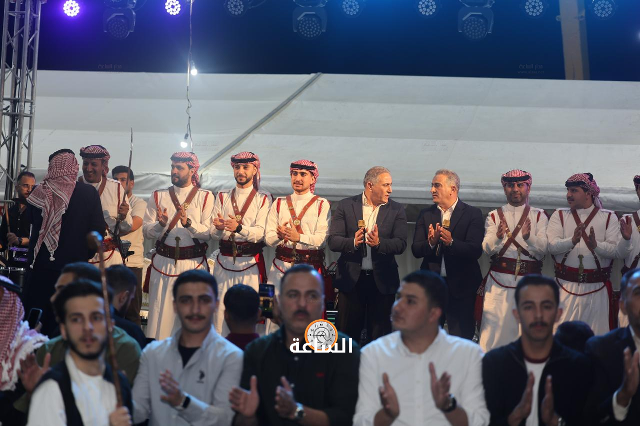 Madar Al-Saa Images 0.8341783946198946