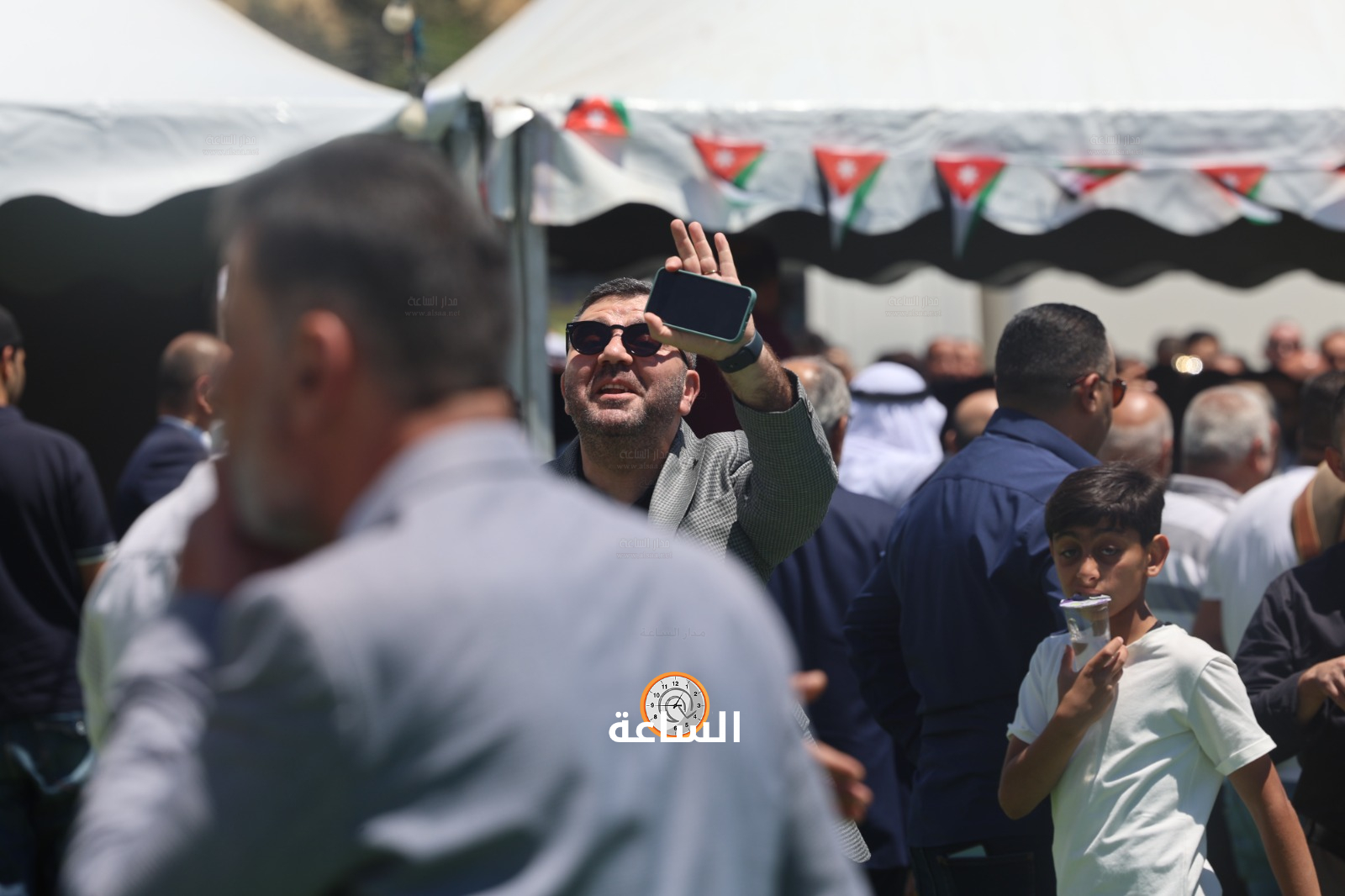 Madar Al-Saa Images 0.3571718129709641