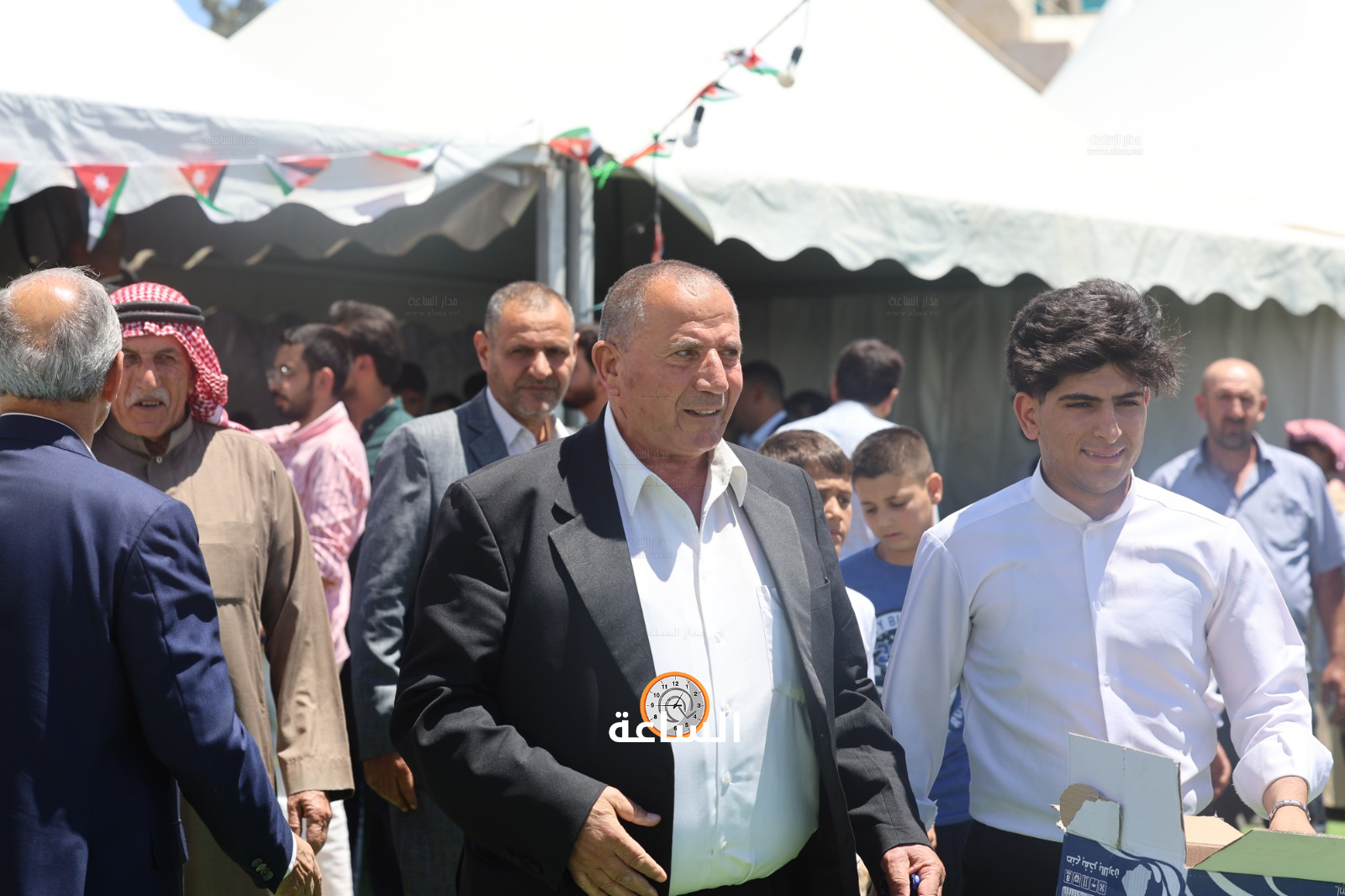 Madar Al-Saa Images 0.8636134063896934