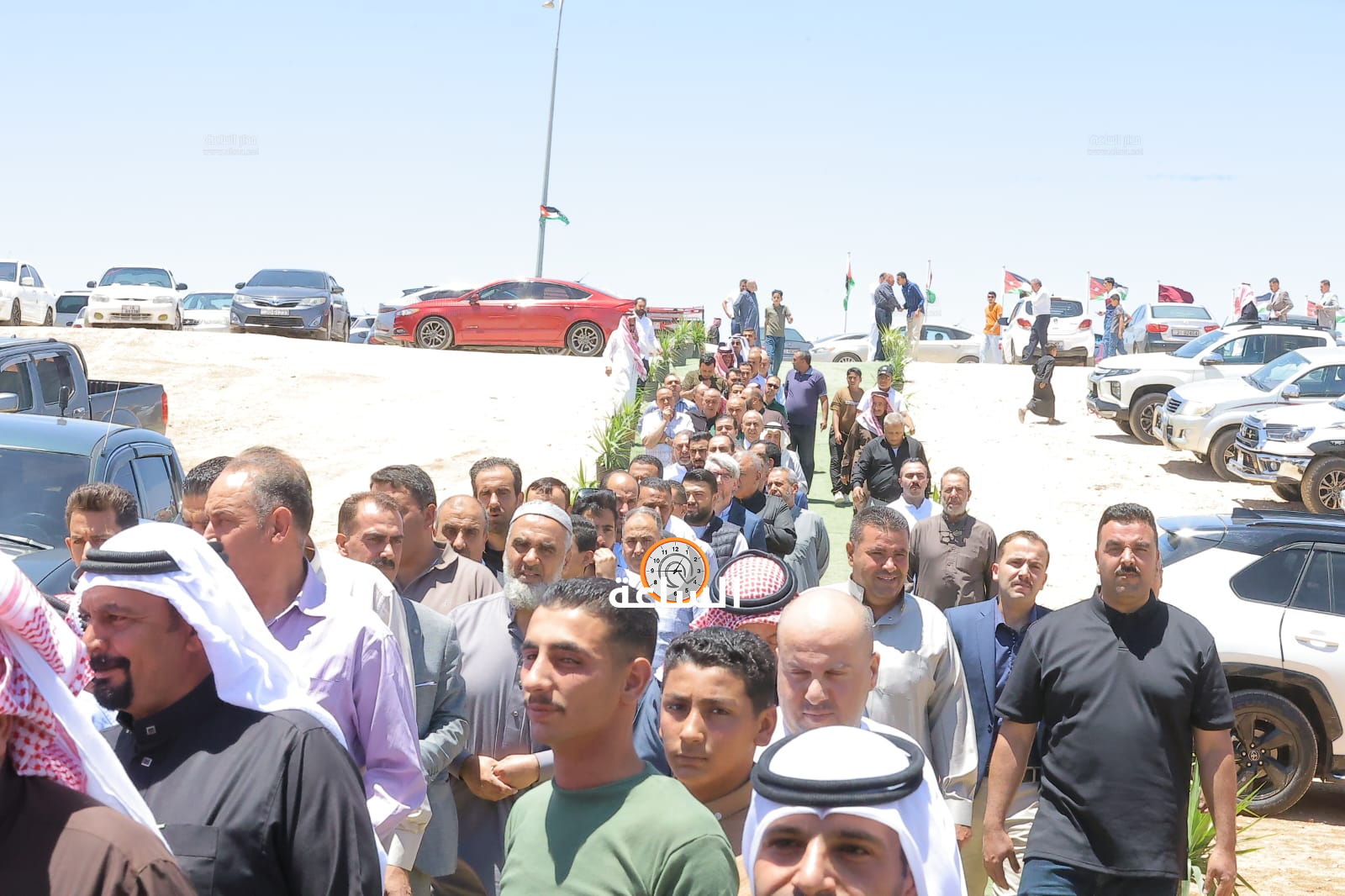 Madar Al-Saa Images 0.4586116520243927