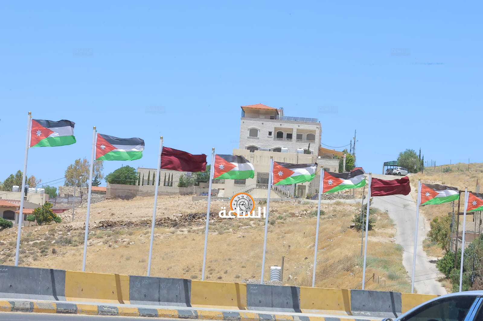Madar Al-Saa Images 0.017754389412499405