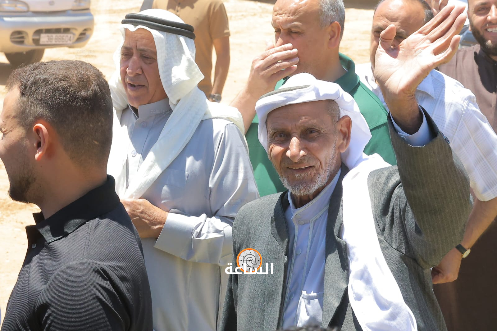 Madar Al-Saa Images 0.8827350598400654