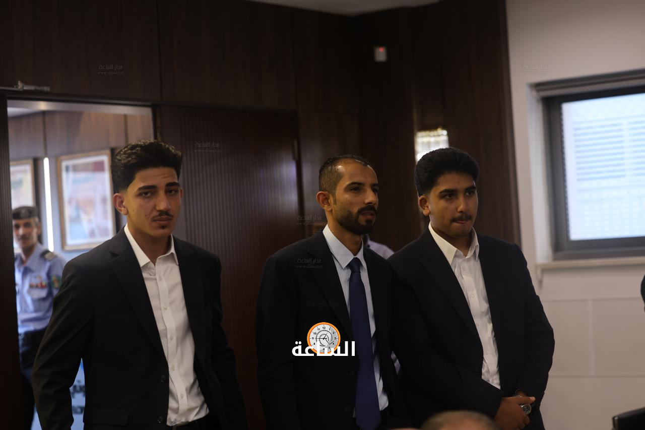 Madar Al-Saa Images 0.3121356958457806